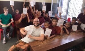 Volunteer in Buddhist Monastery