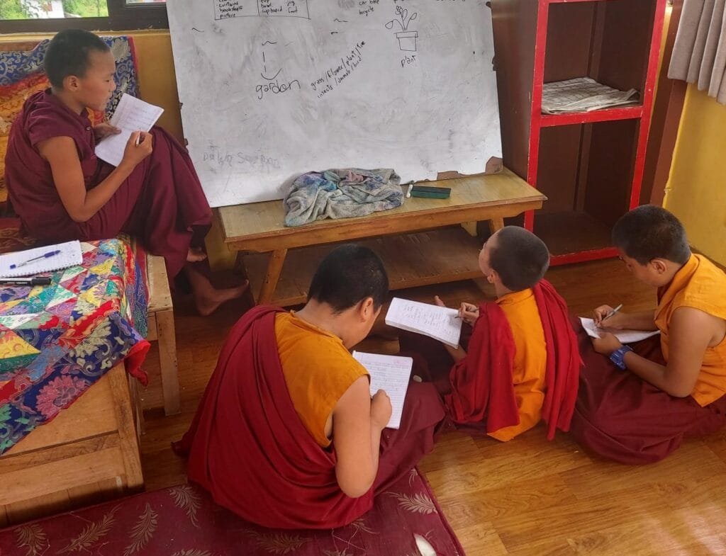 Volunteer in Buddhist Monastery