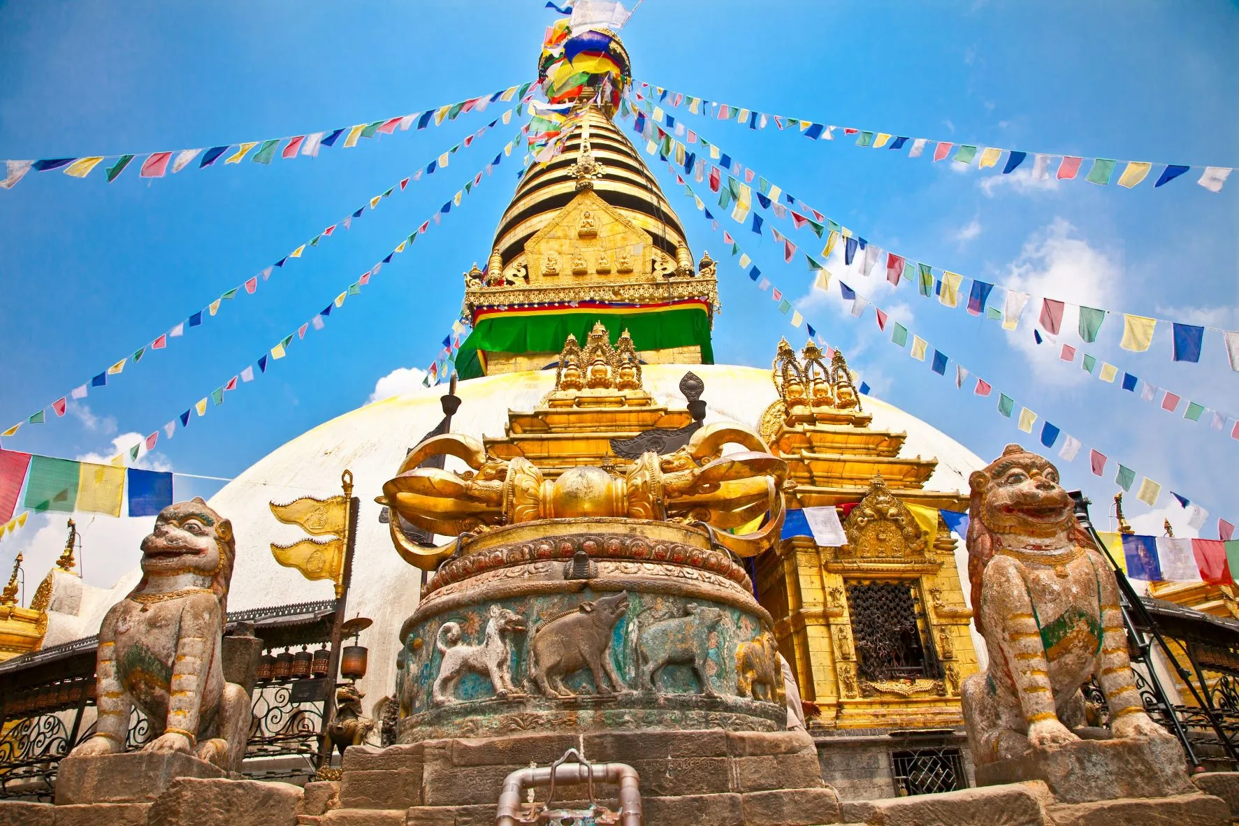 Swayambhunath Stupa: monkey temple